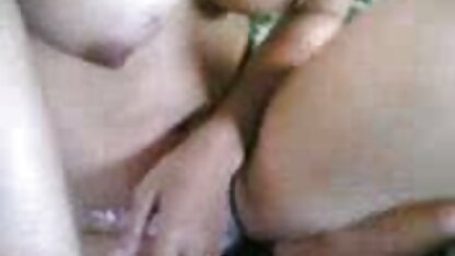 सीढ़ियों पर एक सेक्सी ब्लू पिक्चर फुल मूवी एचडी लड़की